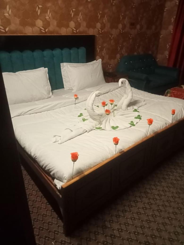 Kashmir Hill Town Hotel Srinagar  Bagian luar foto