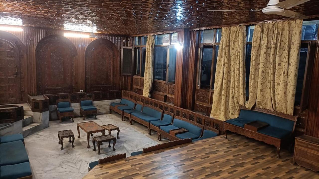 Kashmir Hill Town Hotel Srinagar  Bagian luar foto